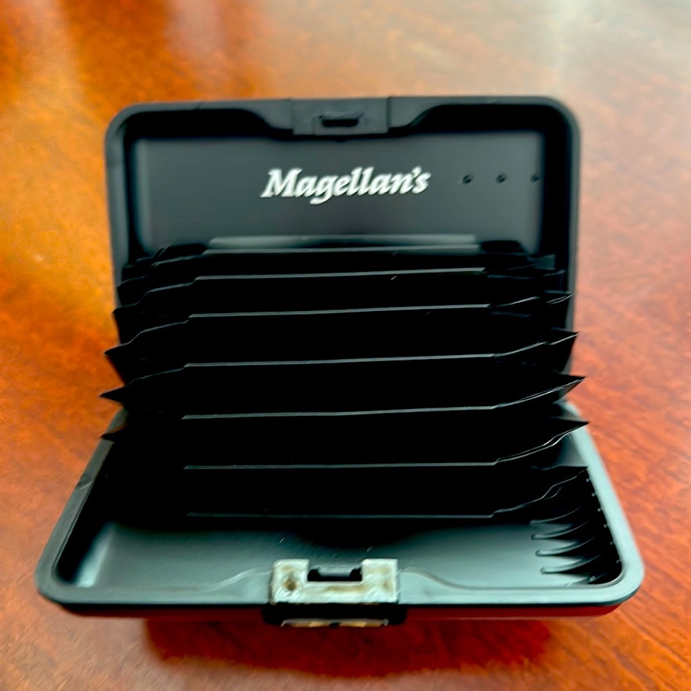 Magellans Red Aluminum Wallet Holds 10 Credit Cards